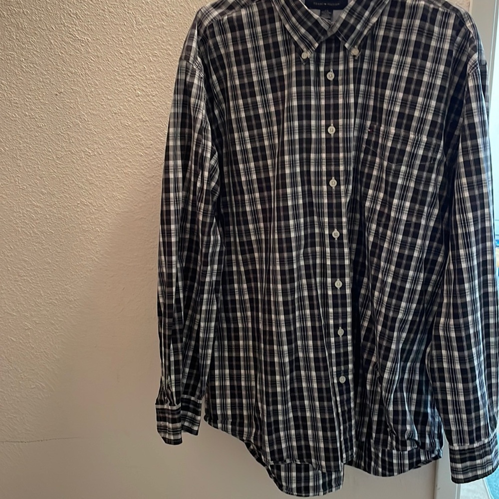 Tommy Hilfiger XXL longe sleeve black checkered dress shirt
